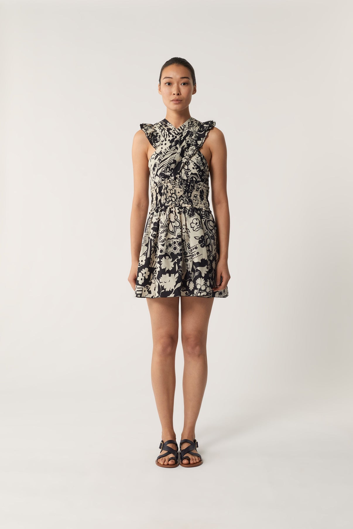 QUIERO BLACK DRESS vue 3